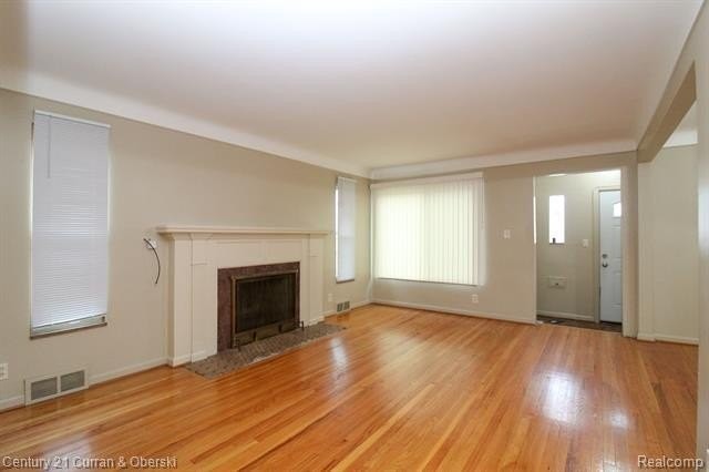7907 W Morrow Cir - Photo 3 of 23