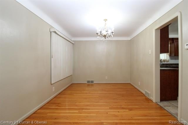 7907 W Morrow Cir - Photo 6 of 23