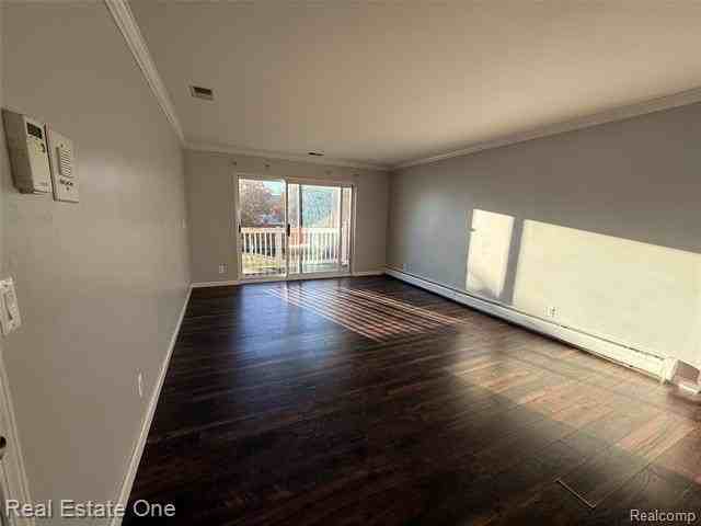 2445 Torquay Ave #209 - Photo 4 of 22