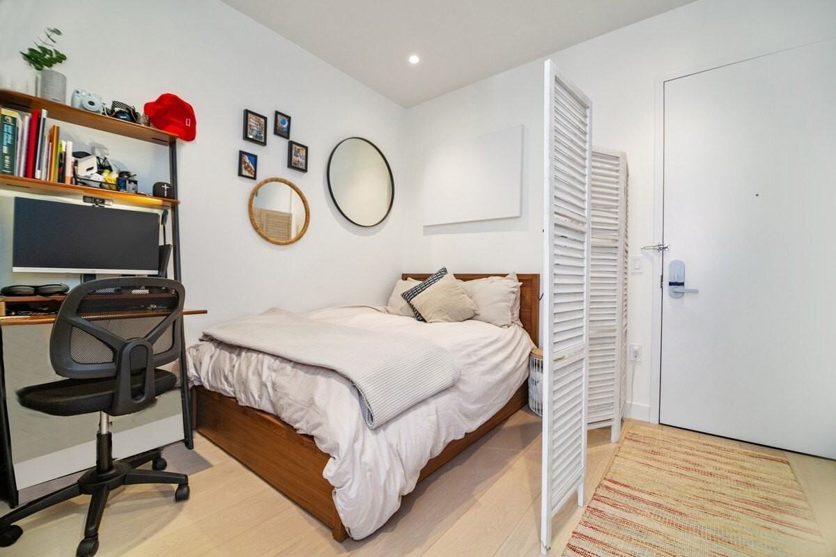 11 Hoyt St - Photo 2 of 6