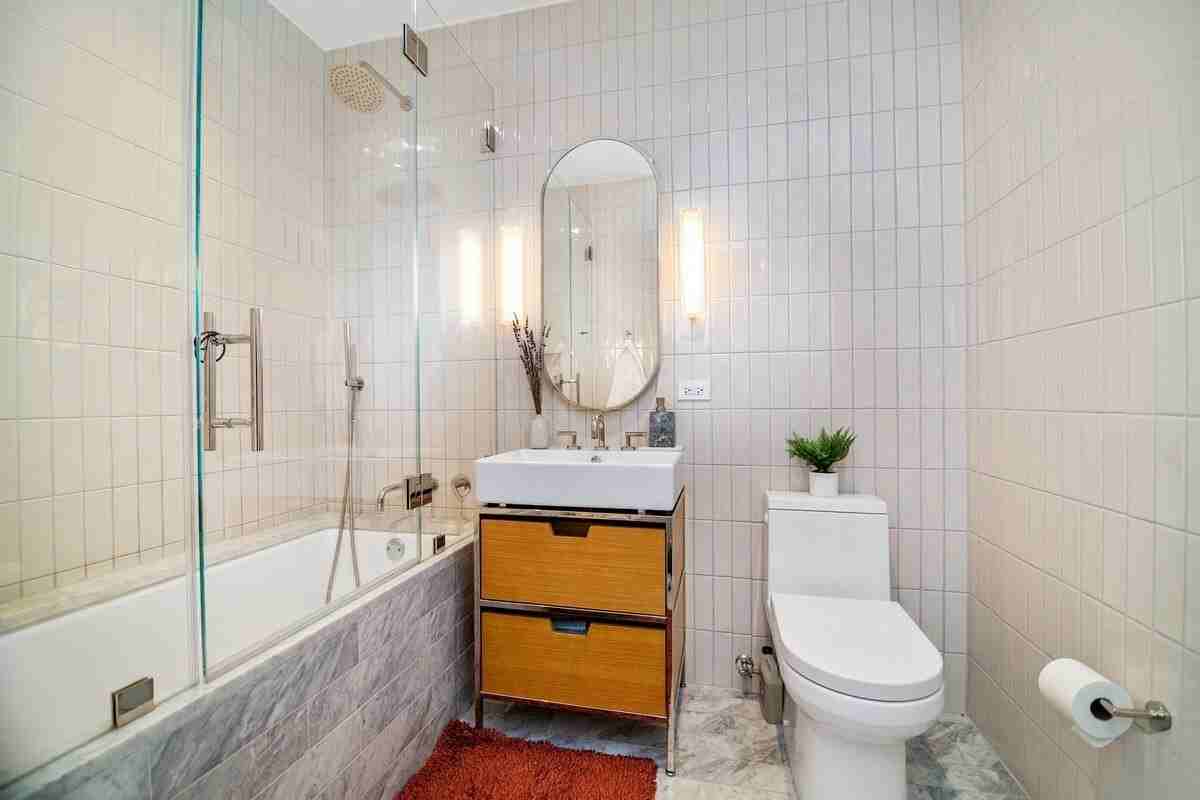 11 Hoyt St - Photo 4 of 6