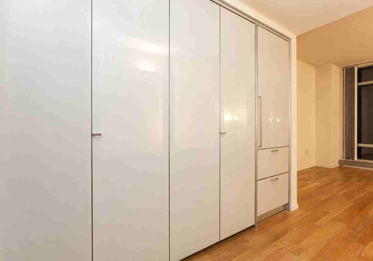 18 W 48th St #4C - Photo 4 of 10