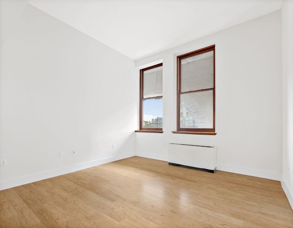 305 2nd Ave - Photo 2 of 10