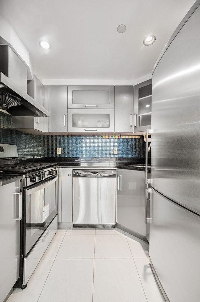 55 Hester St #8C - Photo 4 of 10