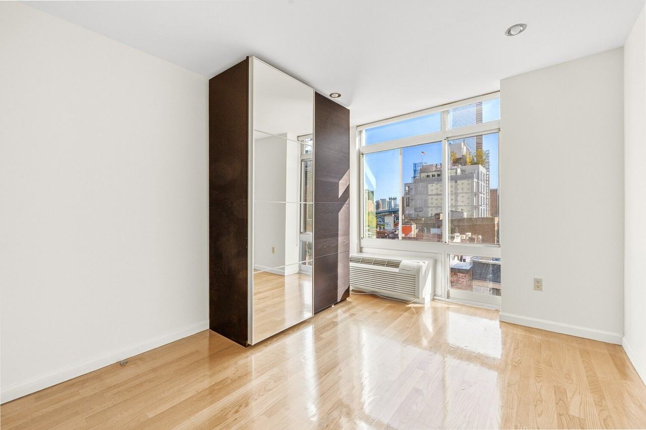 55 Hester St #8C - Photo 6 of 10