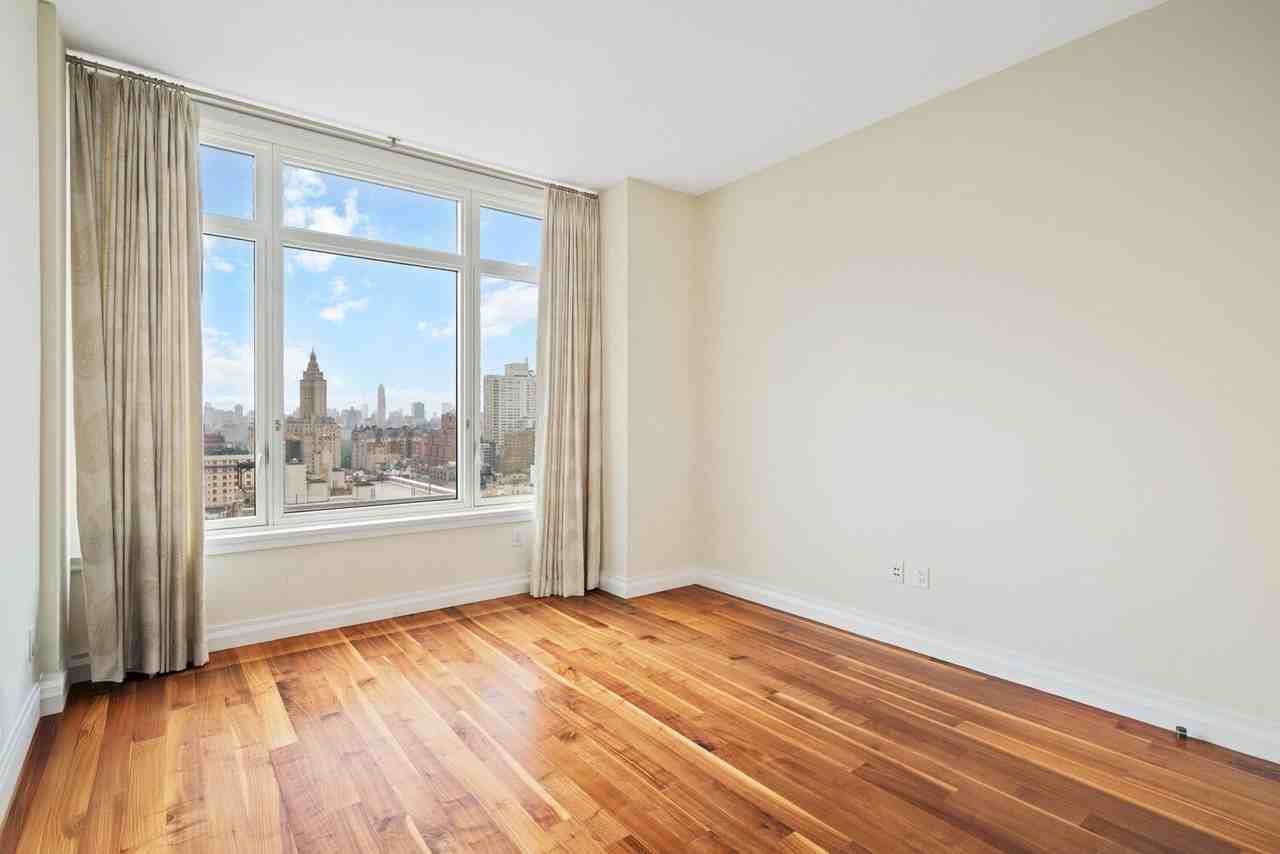 2150 Broadway #PH2B - Photo 6 of 10