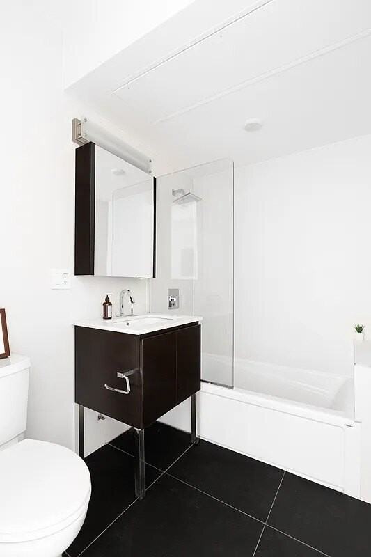 53 Grand St #3 - Photo 7 of 10