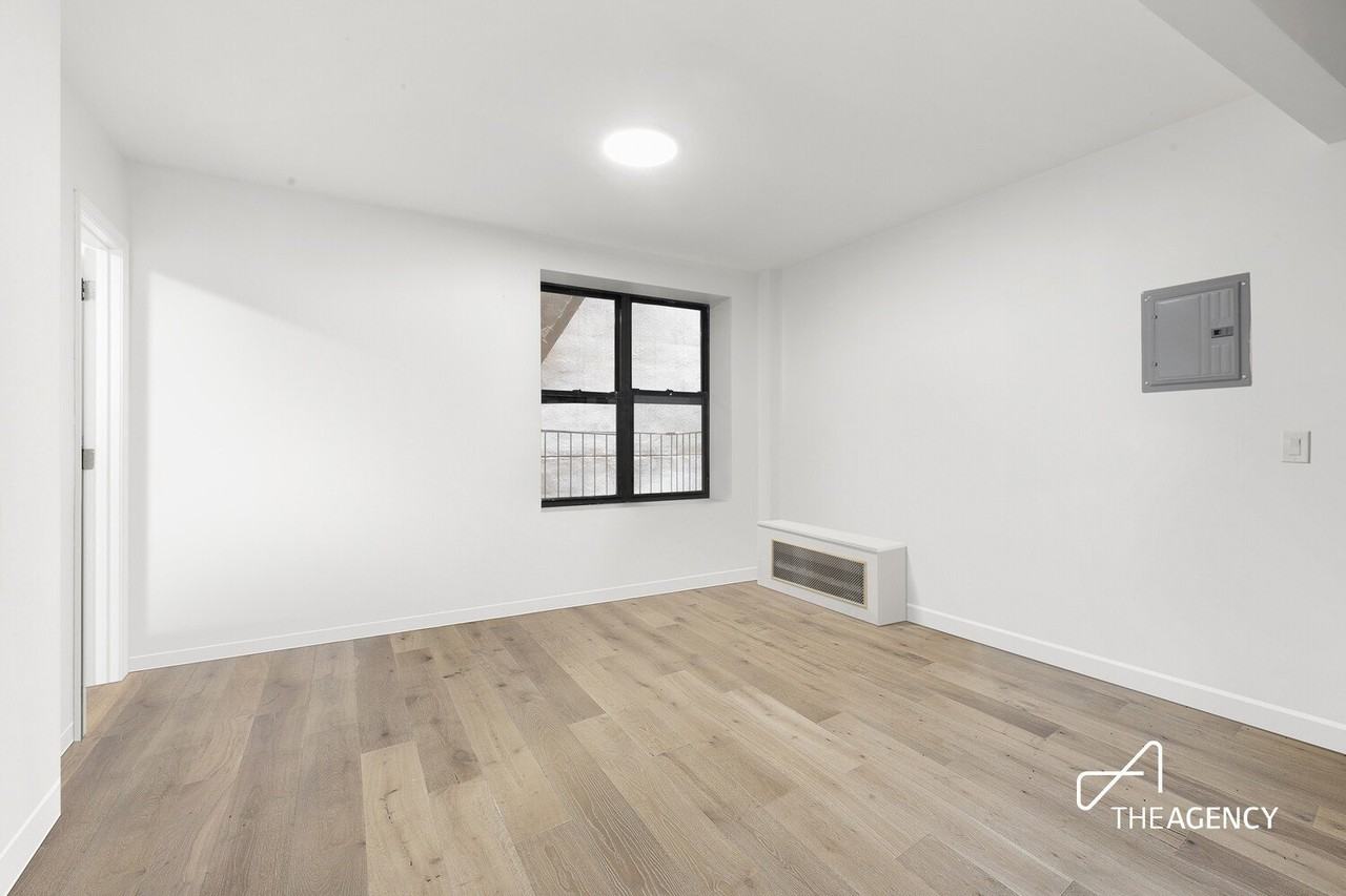160 E 91st St Apt 2o - Photo 3 of 6