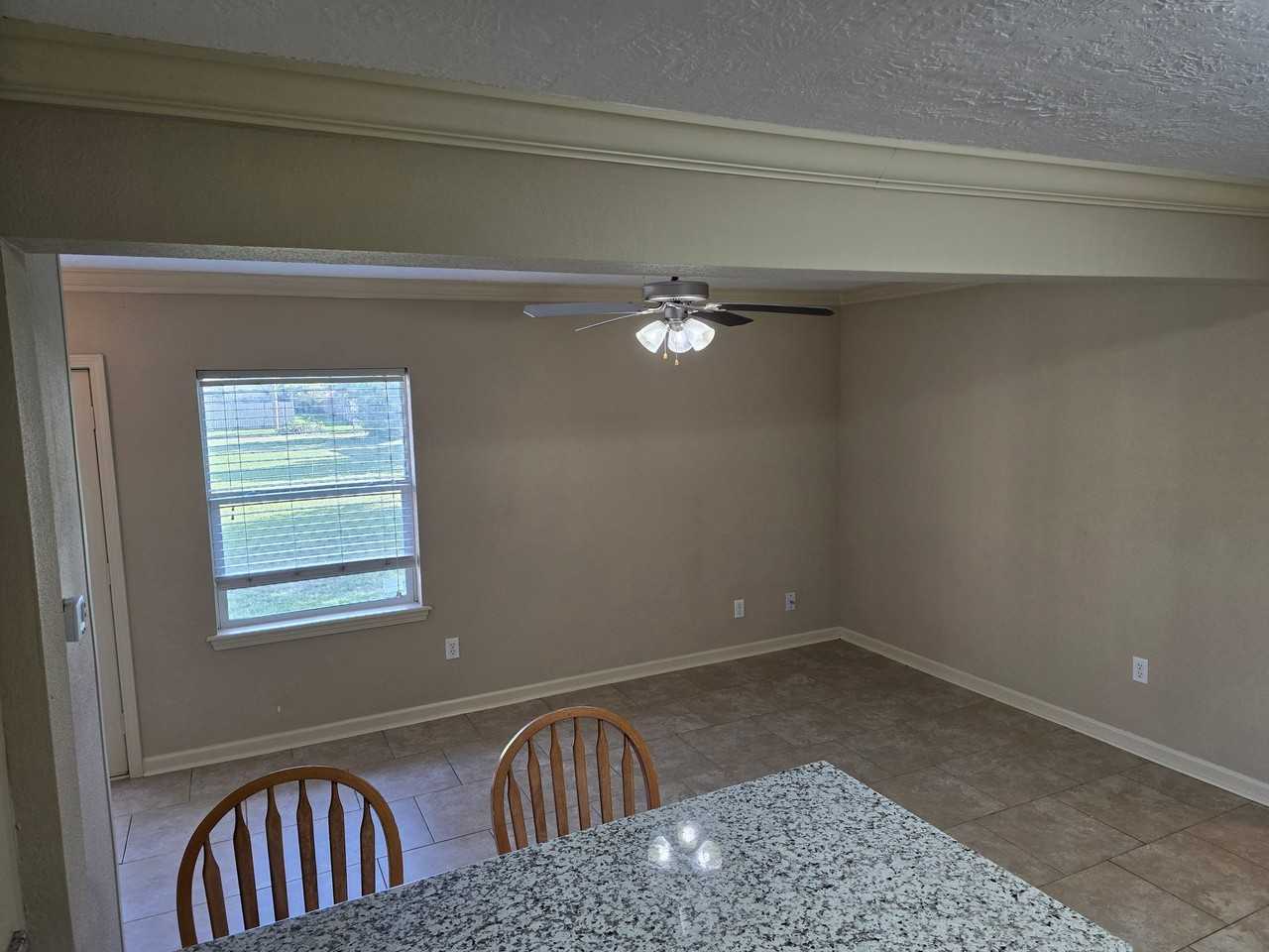 1511 Cos St #B - Photo 5 of 10