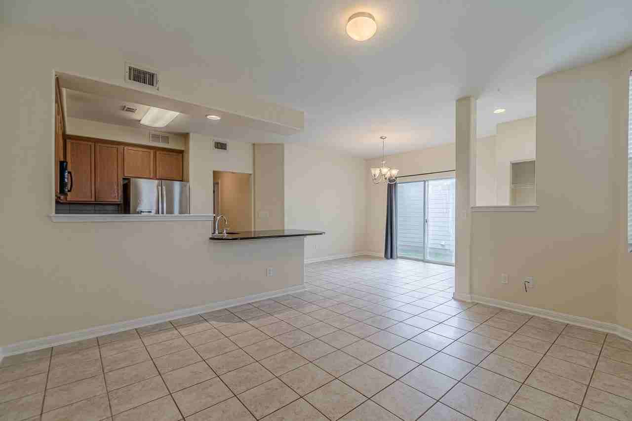 1612 Sanders - Photo 3 of 13