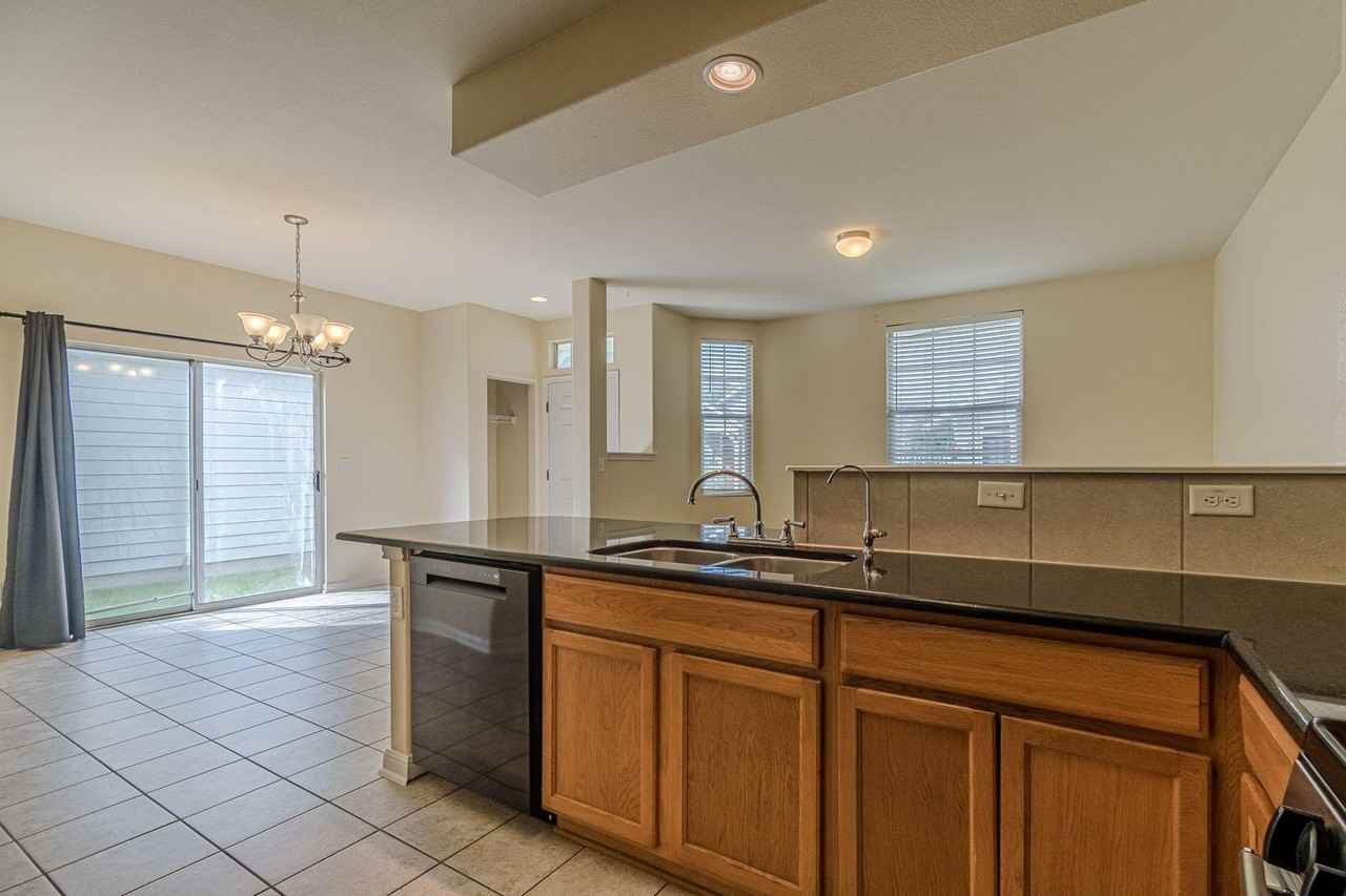 1612 Sanders - Photo 5 of 13