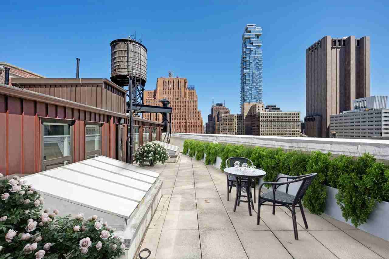 1 Hudson St - Photo 2 of 10