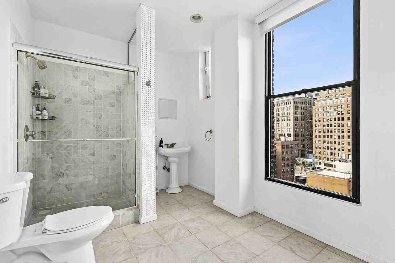 237 Lafayette St - Photo 7 of 9