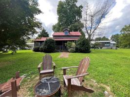 featured image of 226 Lakeview Dr #23A