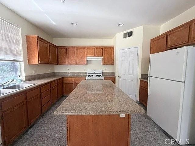 5679 Allendale Dr - Photo 5 of 18
