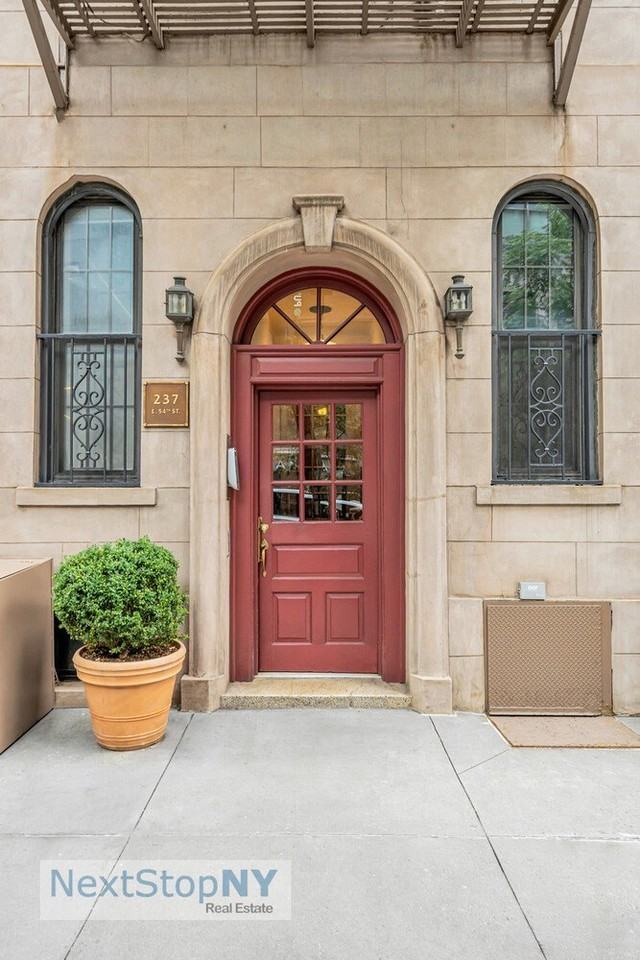237 E 54th St - Photo 6 of 6
