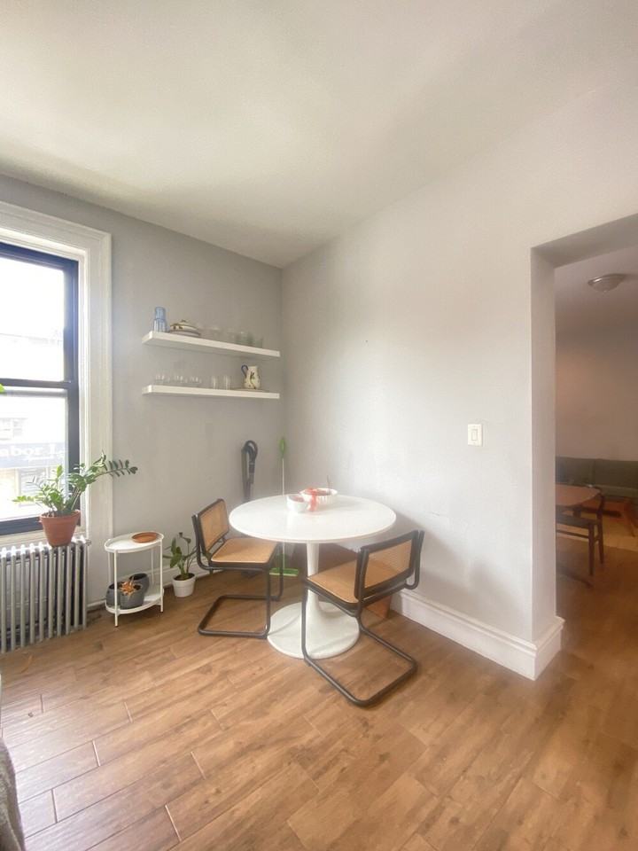 346 Union Ave - Photo 6 of 10