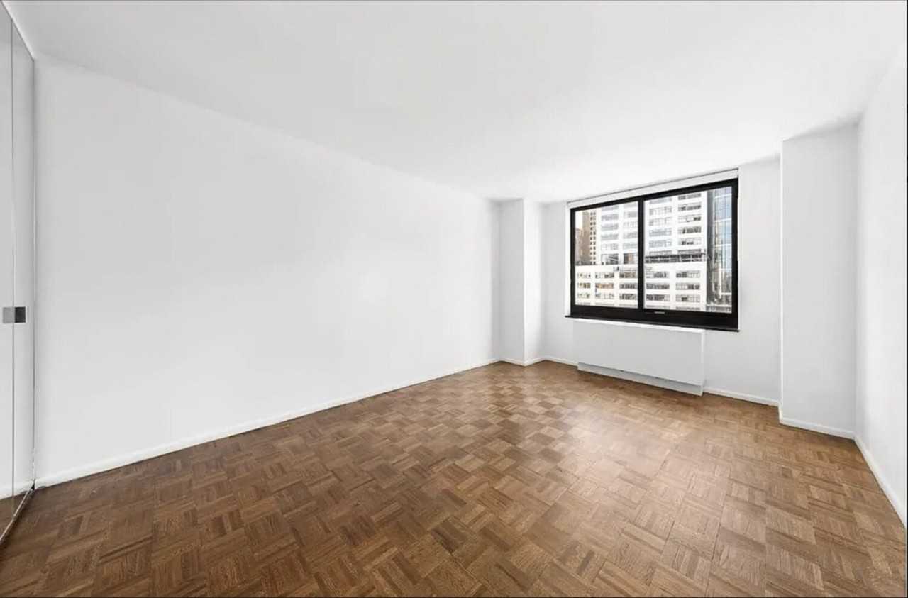 200 Rector Pl - Photo 6 of 10