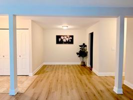 featured image of 566 Somerset Ln #2