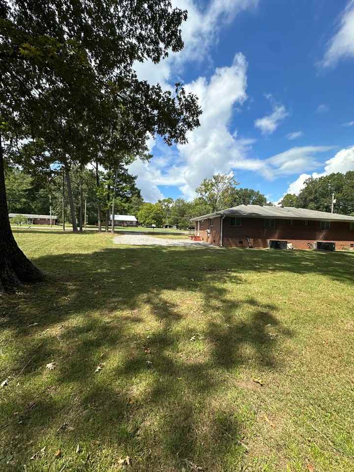 1512 Happy Valley Rd #B - Photo 3 of 13