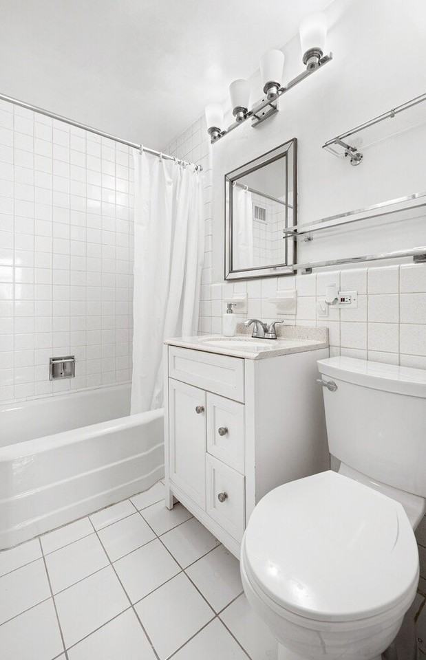 205 E 63rd St - Photo 6 of 10