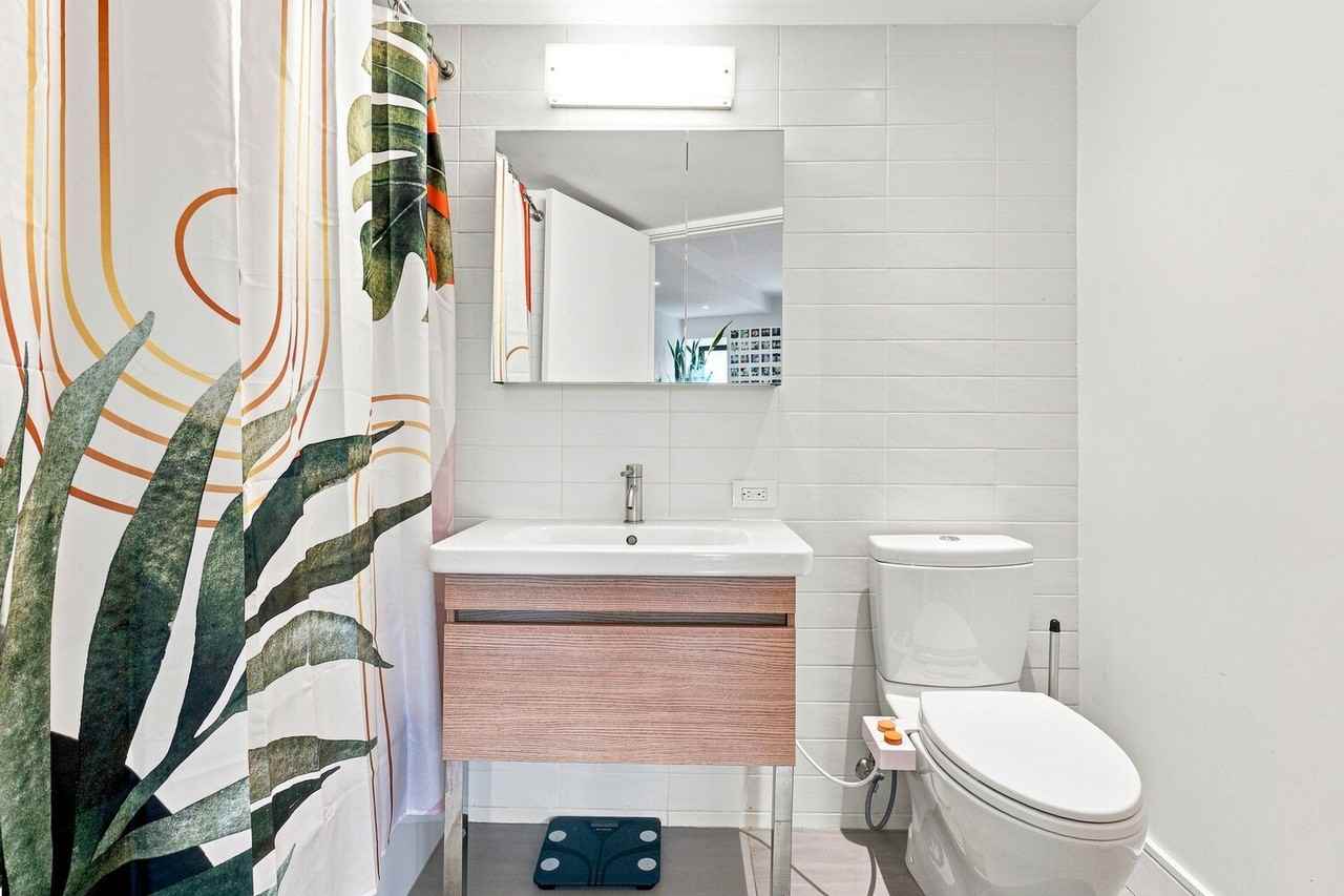 1702 Newkirk Ave - Photo 5 of 10