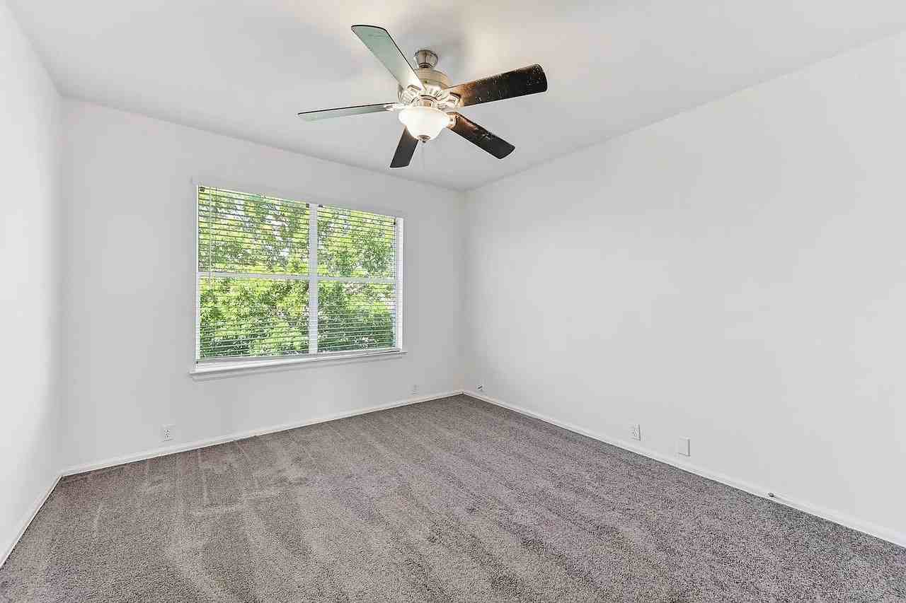 480 Camelia Pkwy - Photo 2 of 16