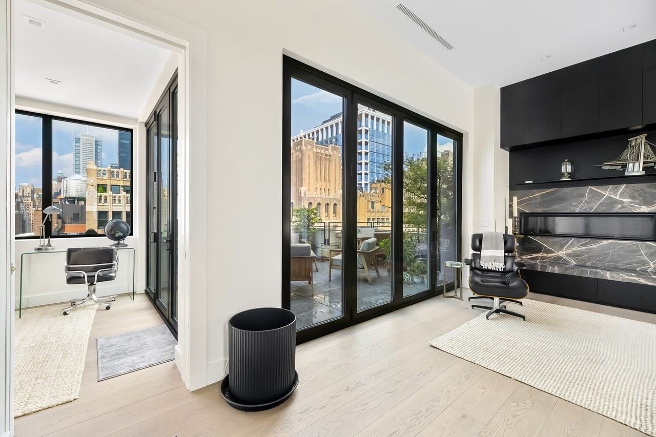 252 W 30th St - Photo 5 of 10