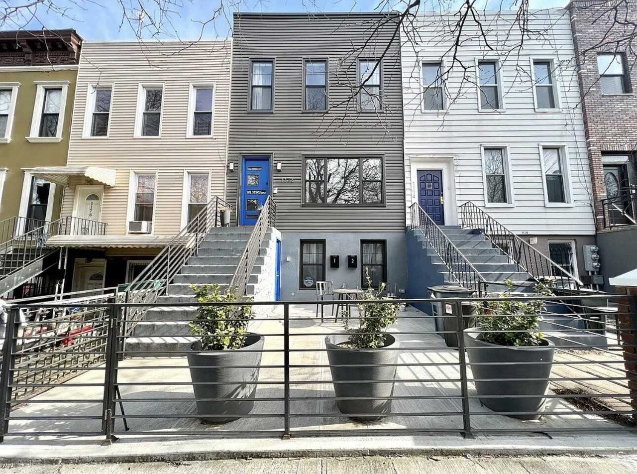 1176 Jefferson Ave
