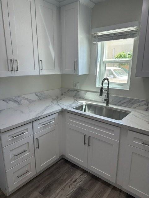 10613 Lind Ave - Photo 3 of 20