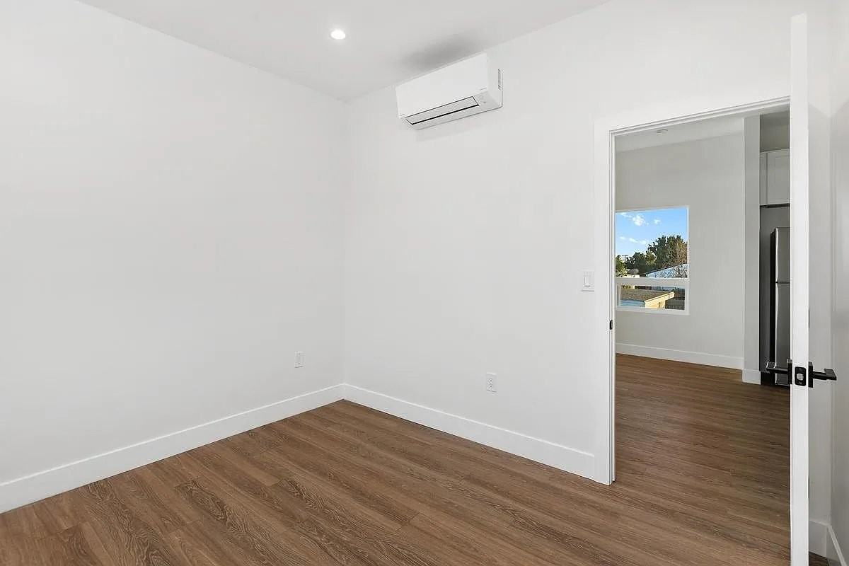 4823 Iroquois Ave #2 - Photo 5 of 12