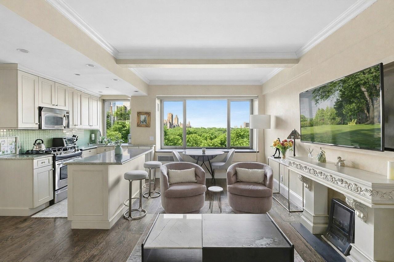 230 Central Park S