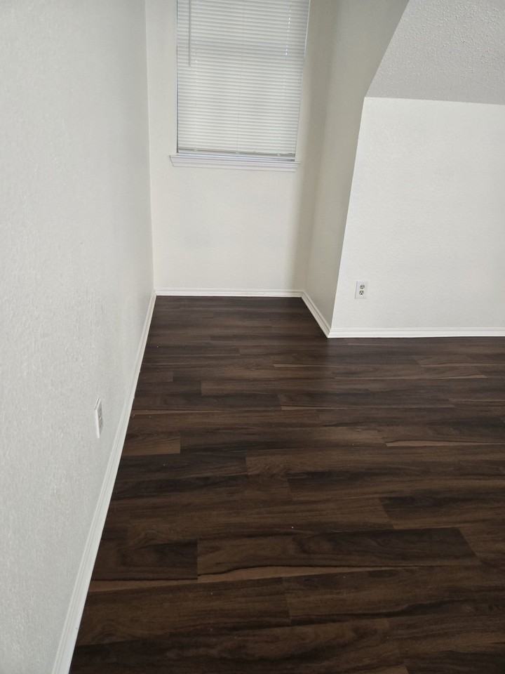 4028 O B Crowe Dr - Photo 4 of 18