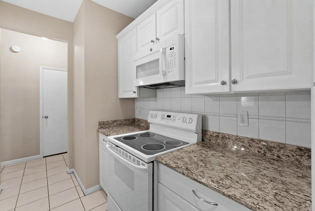 7300 Regency Square Ct - Photo 3 of 8