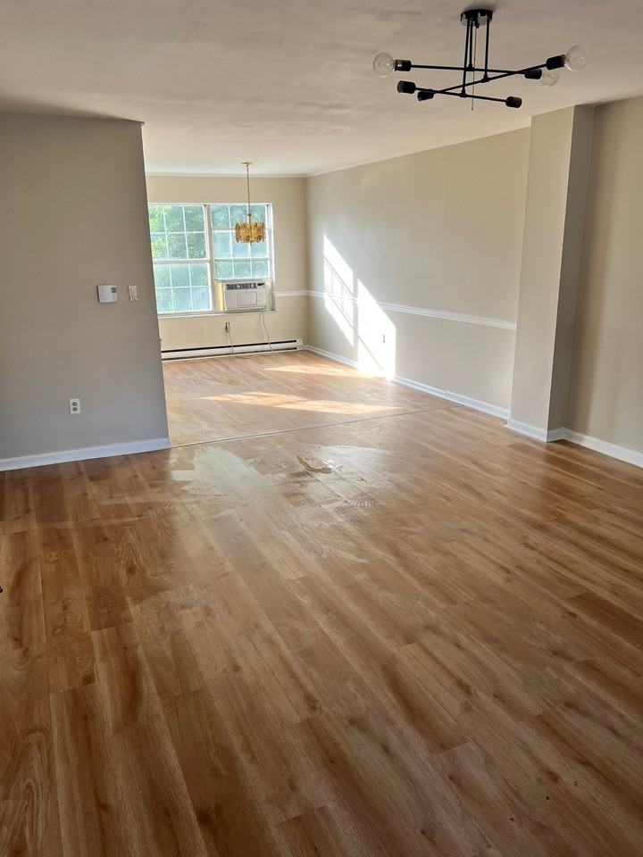 306 E Mosser St - Photo 3 of 20