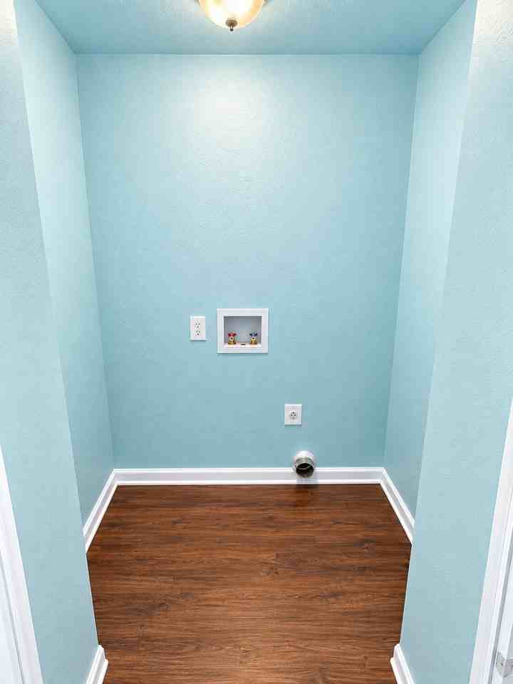 4869 Corrigan Ave #A - Photo 5 of 6