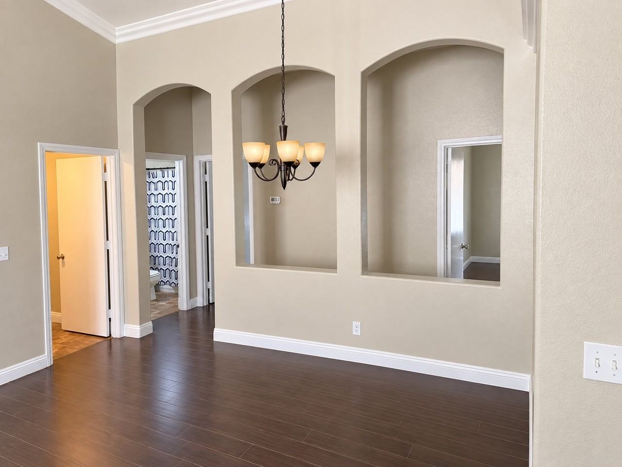 5105 Foggia Ave - Photo 2 of 9