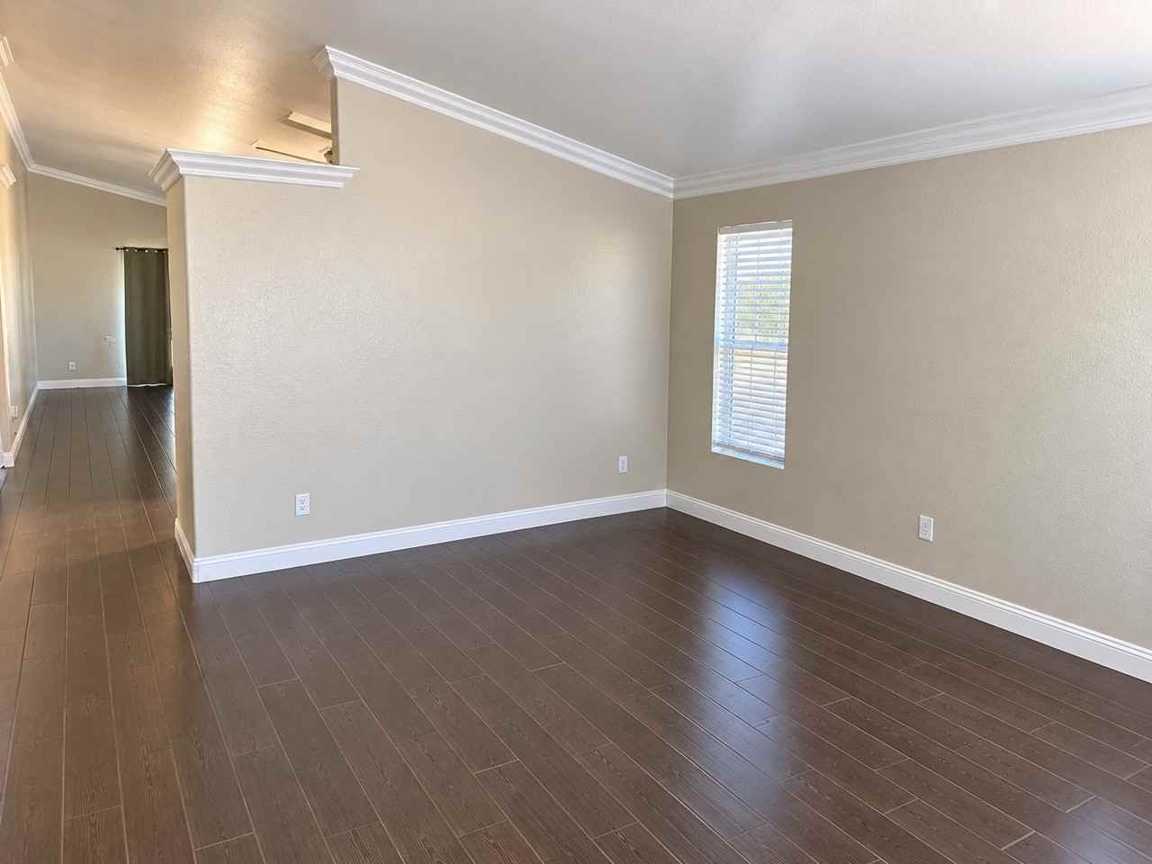 5105 Foggia Ave - Photo 6 of 9