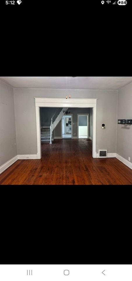 1733 S Spring St - Photo 3 of 20