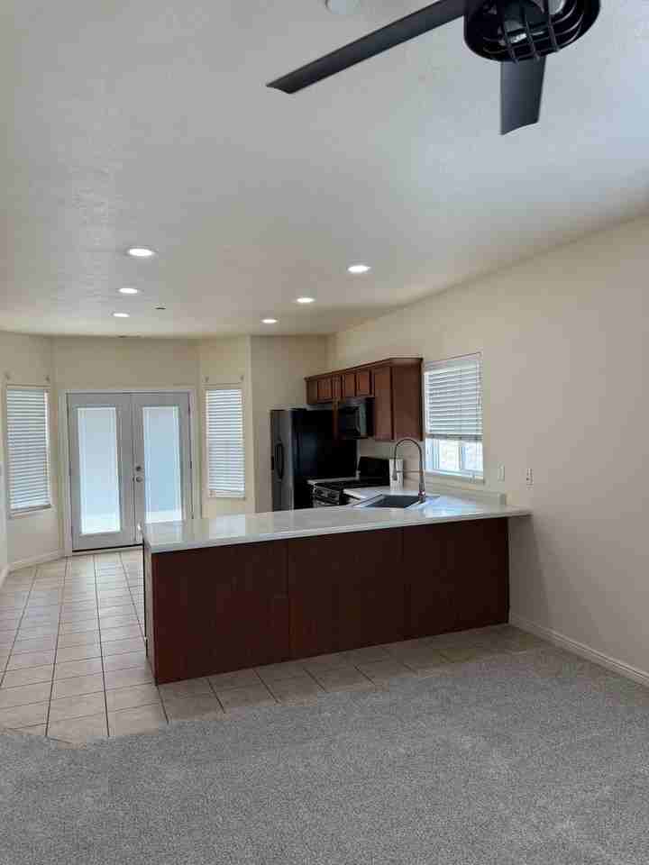 114 E Bella Monte Dr #08