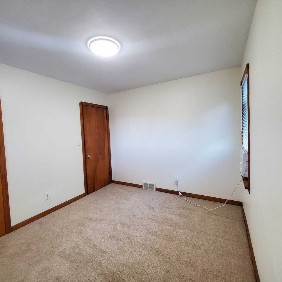 4905 Behrwald Ave #2 - Photo 4 of 6
