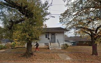 4513 Avenue O - Photo 1 of 1