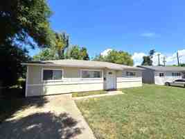 featured image of 3221 Rose Pl