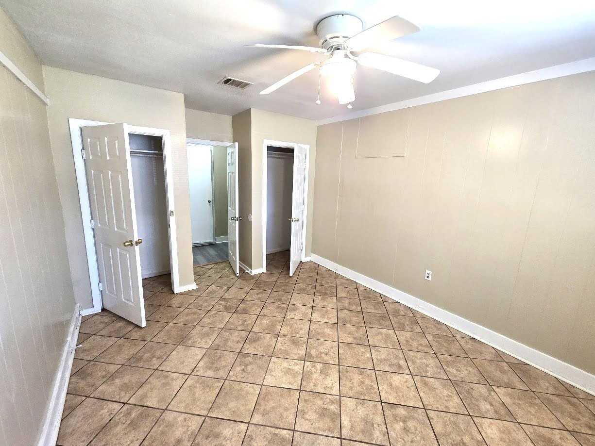 3221 Rose Pl - Photo 5 of 13