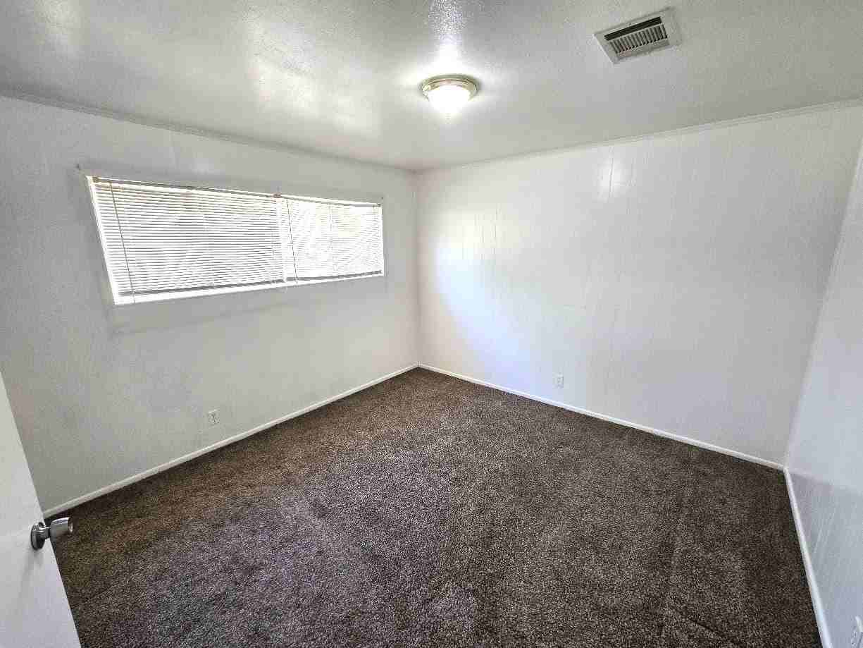 3221 Rose Pl - Photo 7 of 13