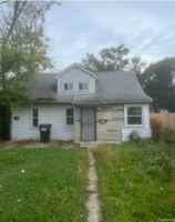 featured image of 15871 Fairmount Dr