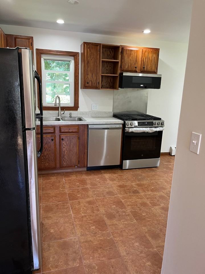 28 Eastern Ave - Photo 3 of 13