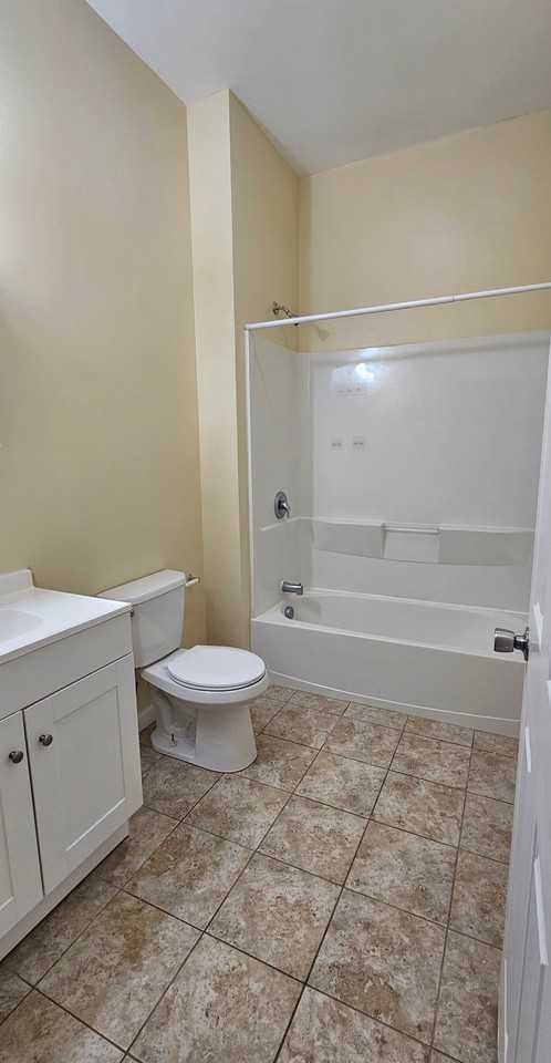 312 Edgewood Ave #E1 - Photo 6 of 10
