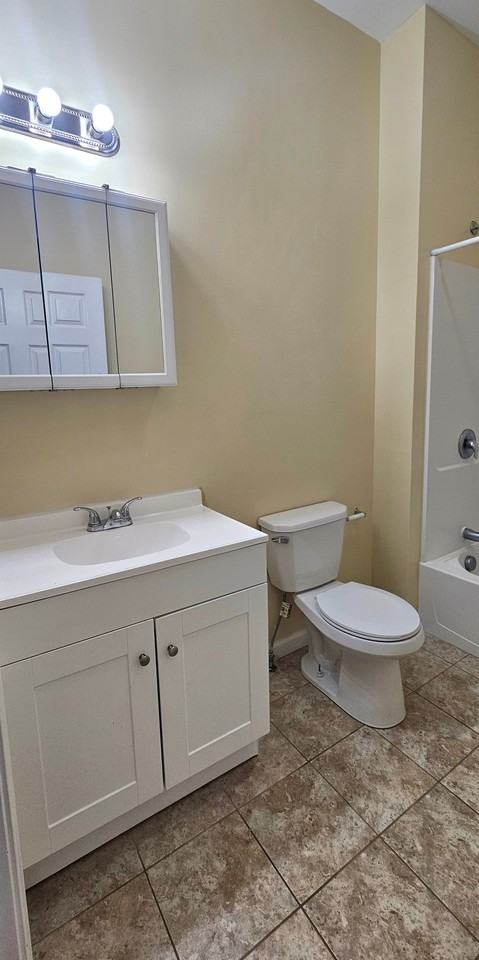 312 Edgewood Ave #E1 - Photo 7 of 10