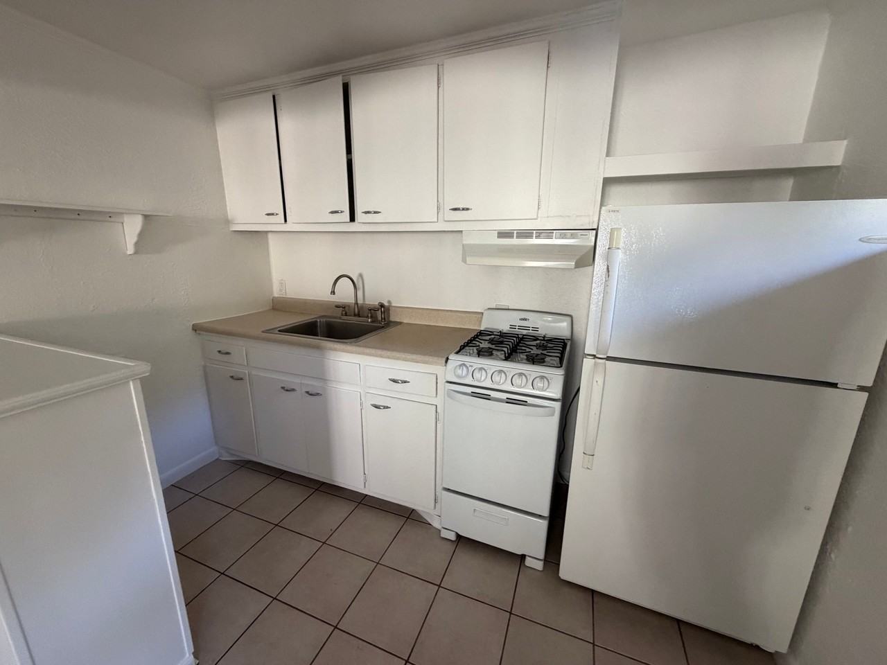 3 Arapahoe Pl #A - Photo 2 of 4